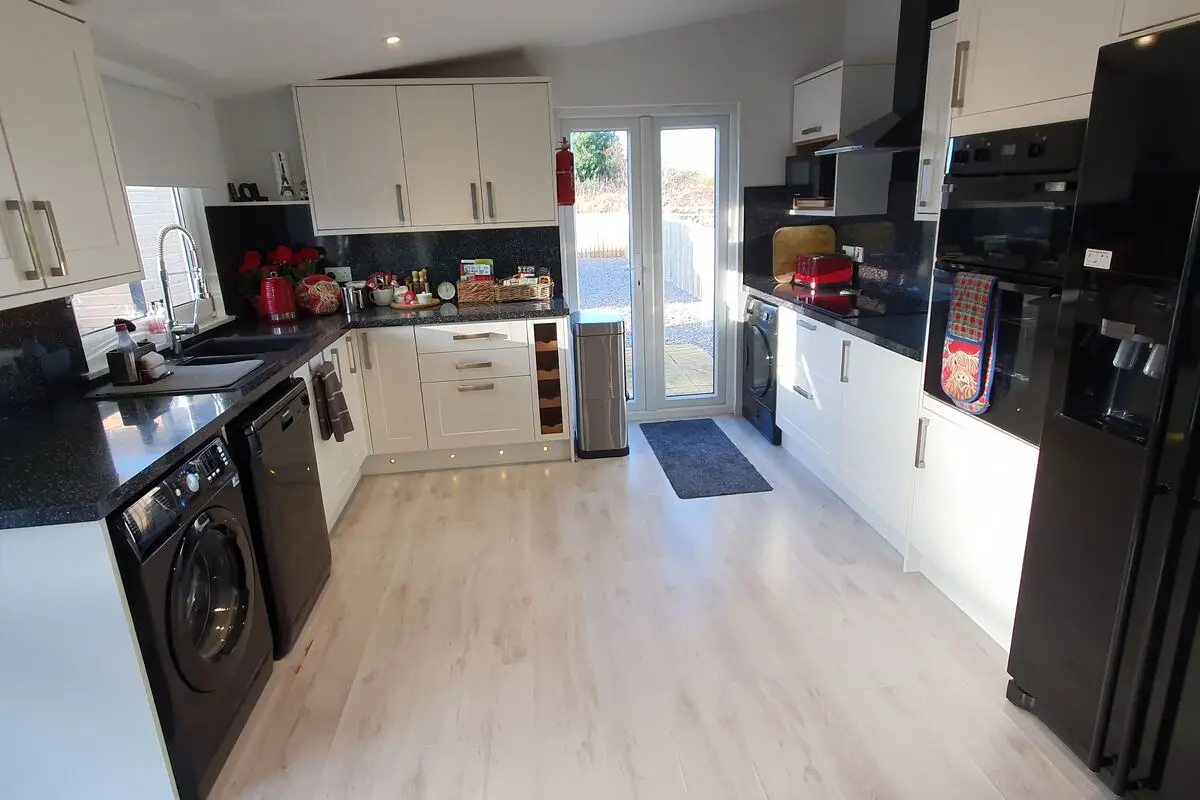 Kitchen — Meadows 1